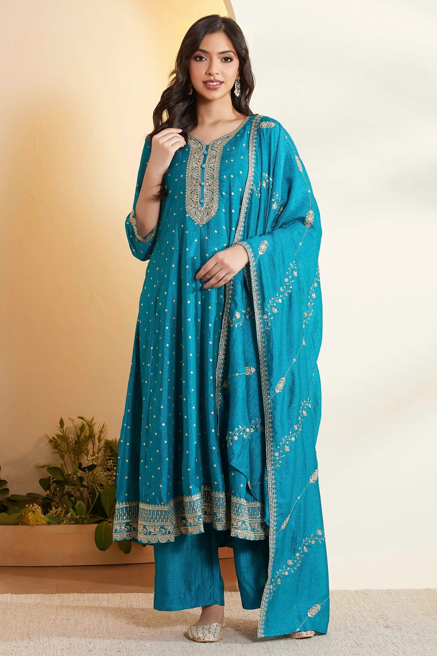 Blue Cotton Yoke Design Kalidar Kurta Set - Image 6
